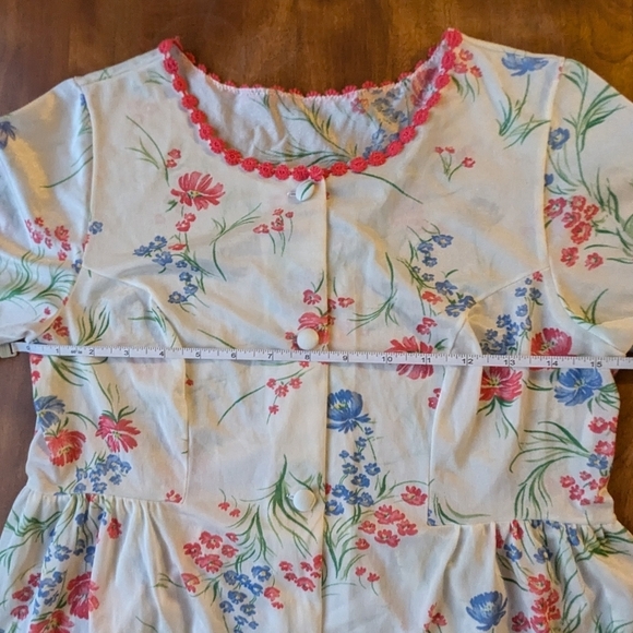 Vintage Cottagecorw nightgown robe dress with floral and feminine - Picture 5 of 7